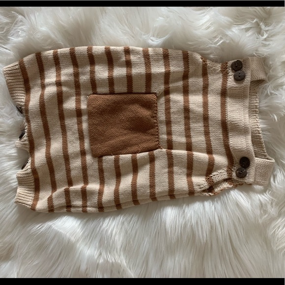 Knit Bodysuit Romper - Picture 2 of 5